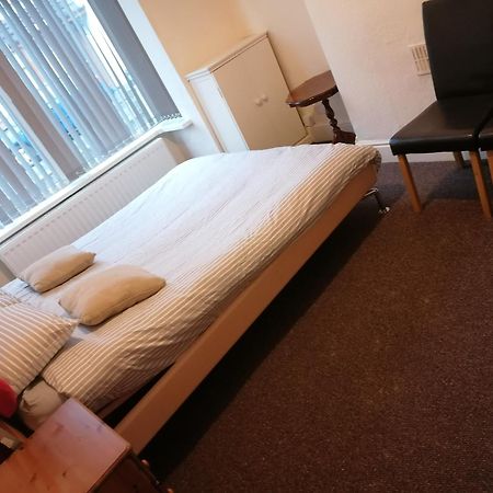 Hygis Home Of Relaxations Stoke-on-Trent Экстерьер фото