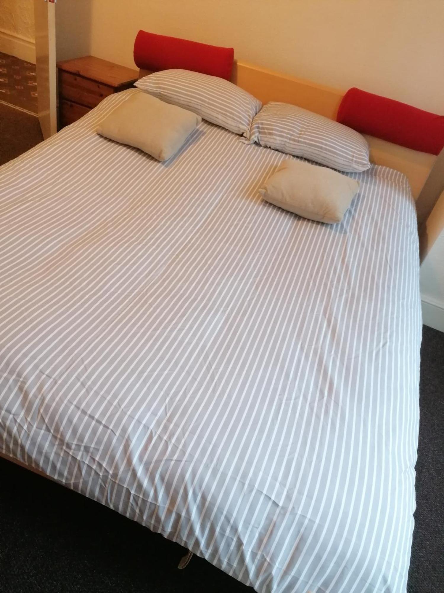 Hygis Home Of Relaxations Stoke-on-Trent Экстерьер фото