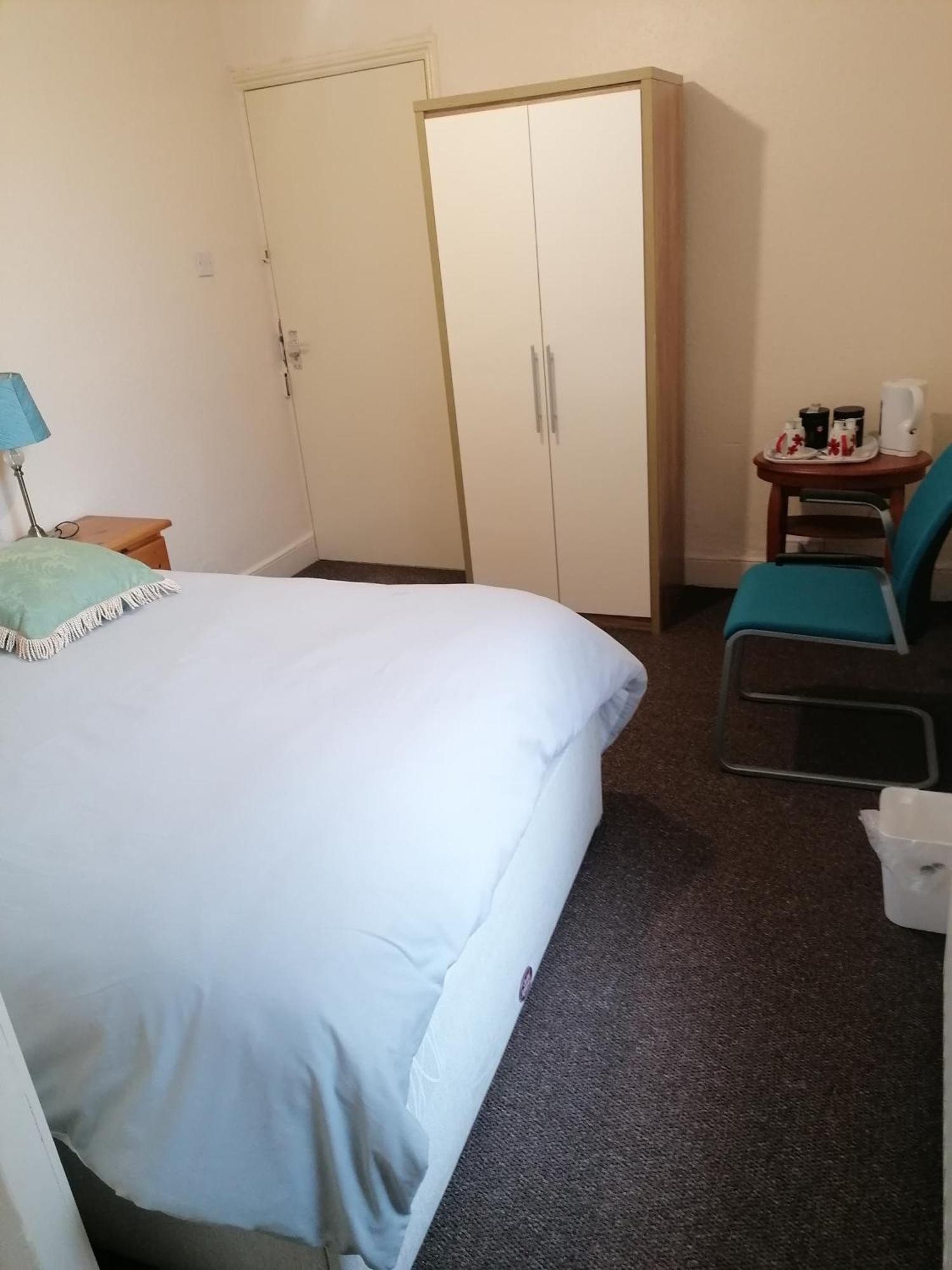 Hygis Home Of Relaxations Stoke-on-Trent Экстерьер фото