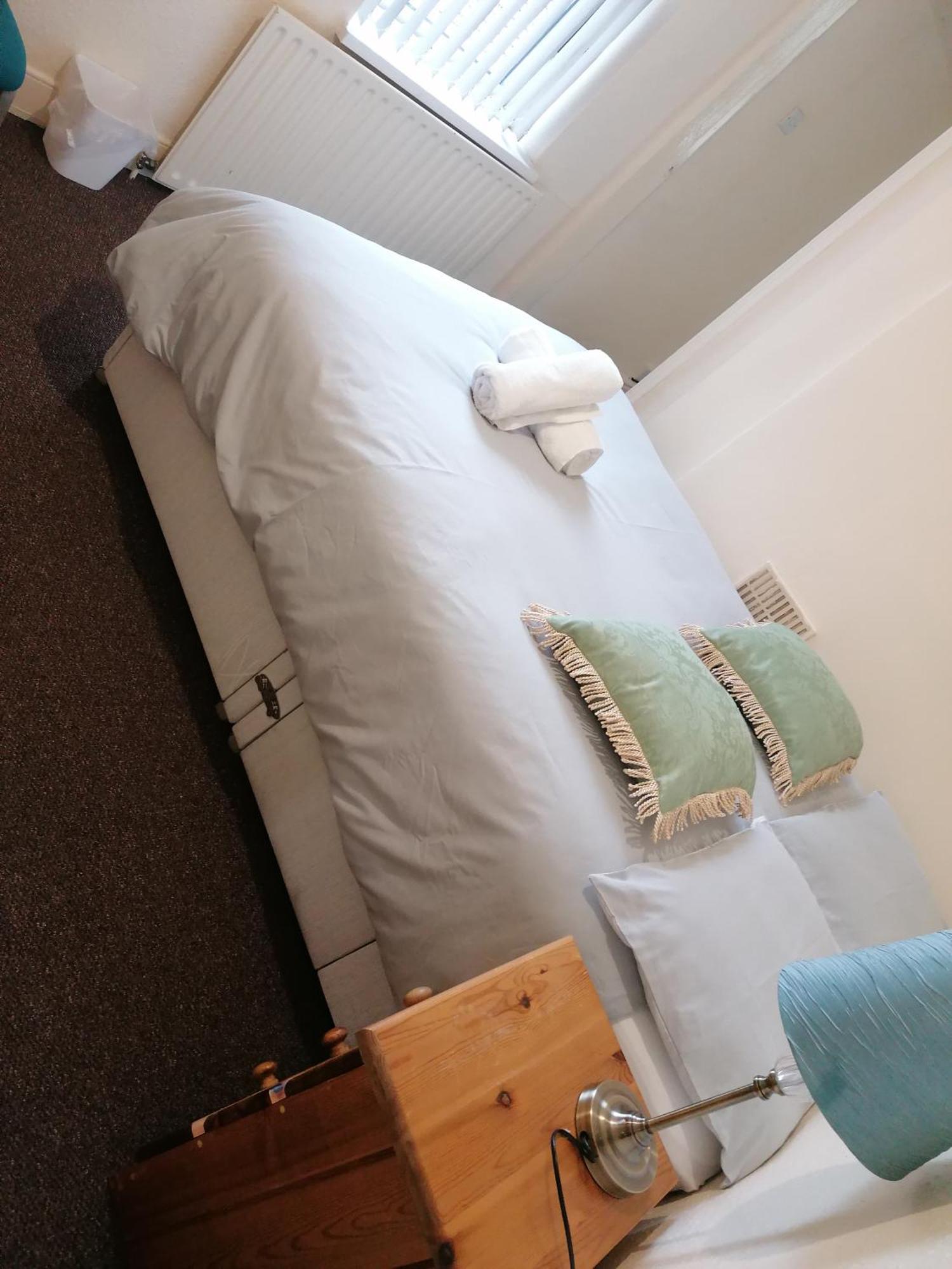 Hygis Home Of Relaxations Stoke-on-Trent Экстерьер фото