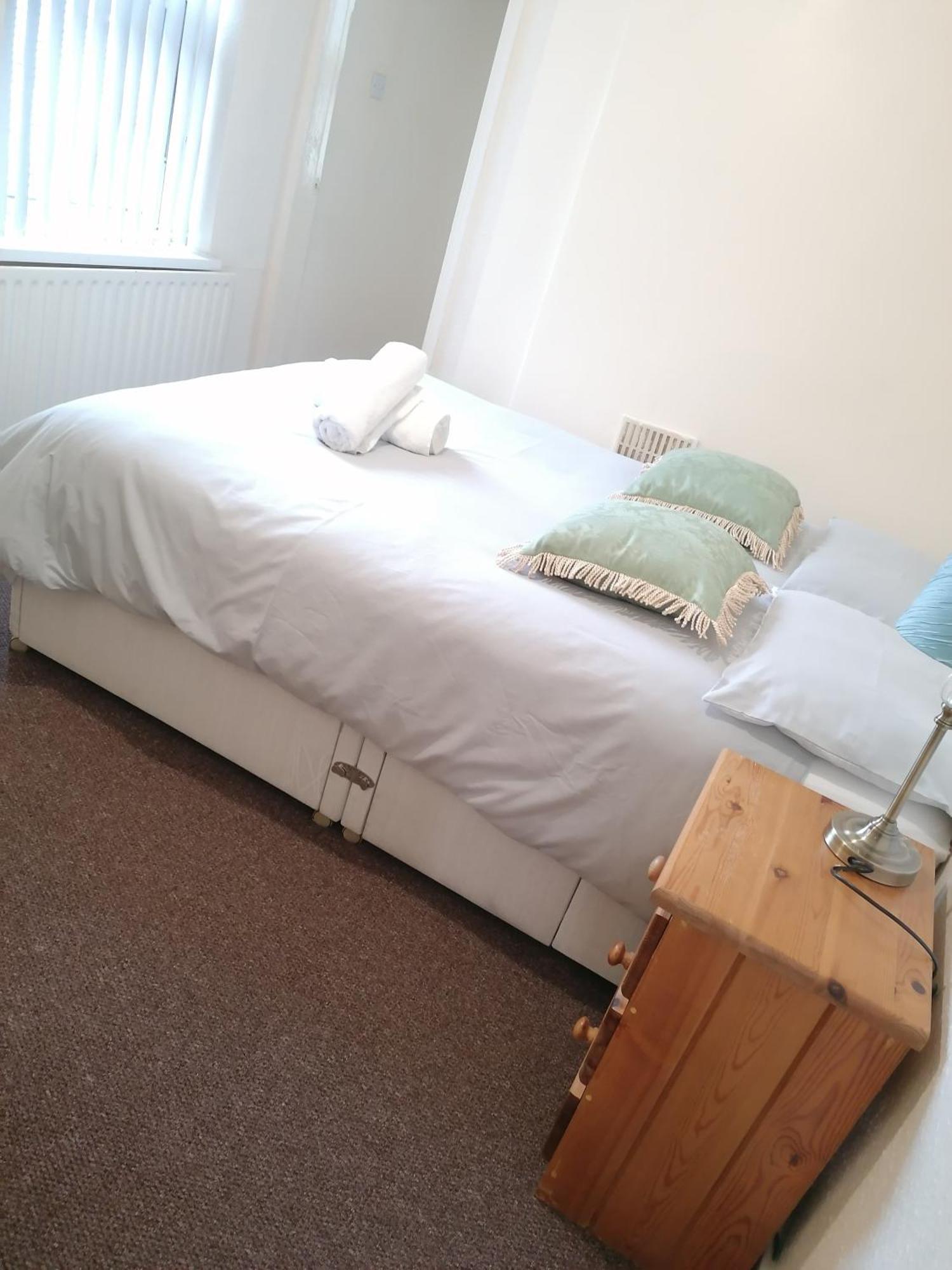 Hygis Home Of Relaxations Stoke-on-Trent Экстерьер фото